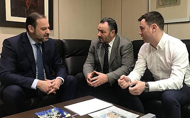 José Luis Ábalos, Eduardo Morán y Javier Alfonso Cendón.