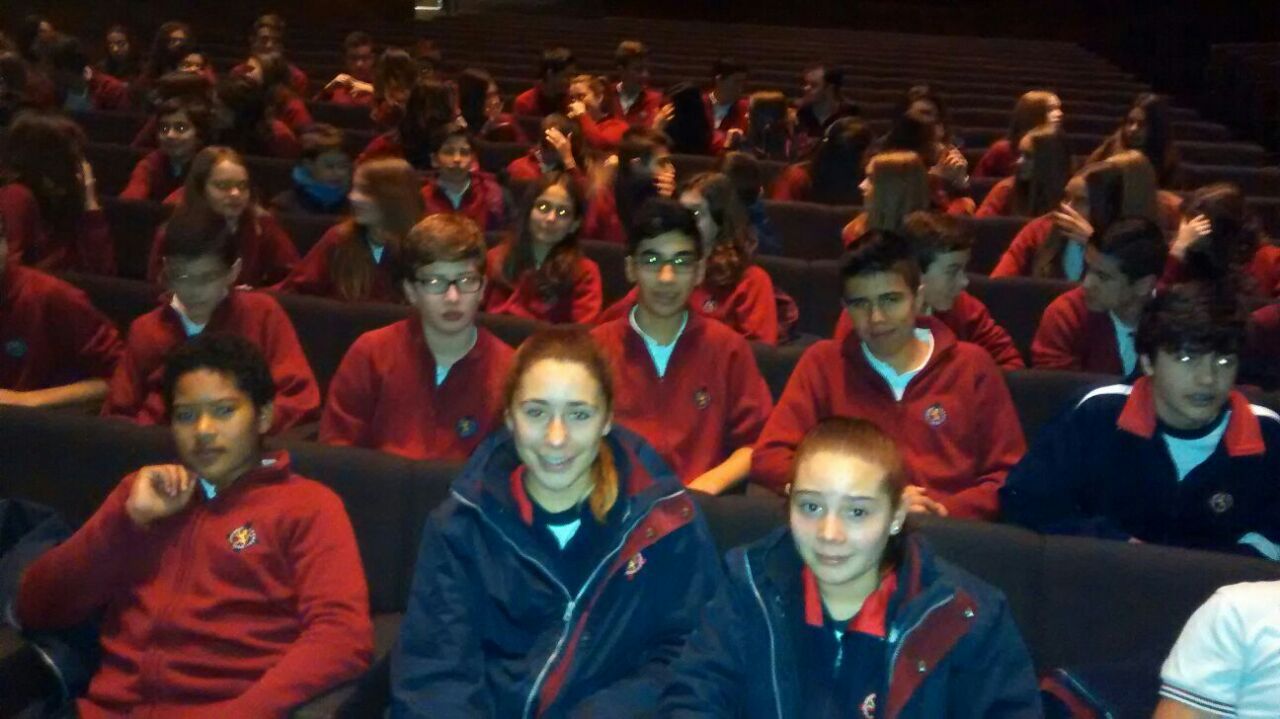 Fotos: El Leonés utiliza el teatro para aprender a ahorrar