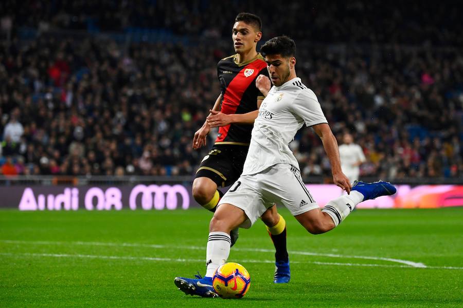 Las mejores imágenes del partido entre el Real MAdrid y el Rayo Vallecano, correspondiente a la 16ª jornada de Liga. 