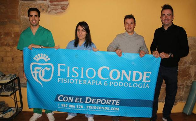 El equipo de Fisioconde y Humberto Gómez, promotor del Eneicue.