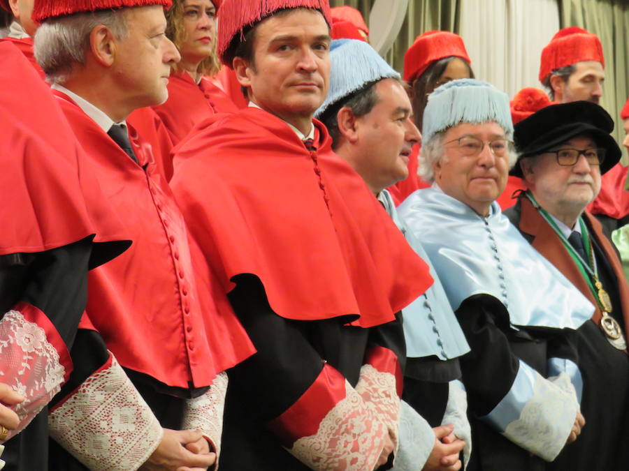 Fotos: Acto solemne en la Universidad de León
