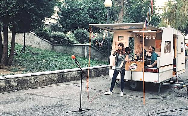 Imagen principal - Quique Peinado: «Estar una hora en la mina quita mucha tontería»