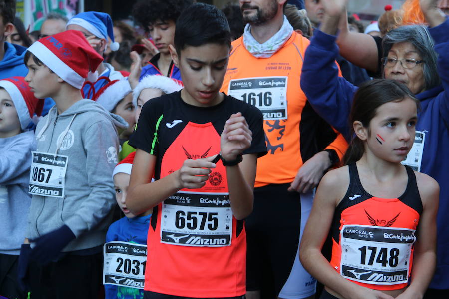 Fotos: La San Silvestre popular vuelve a llenar León de diversión