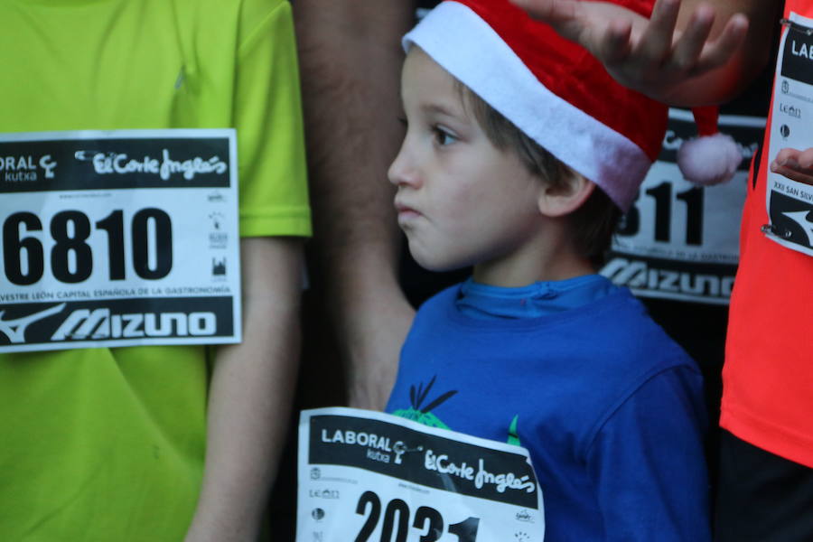 Fotos: La San Silvestre popular vuelve a llenar León de diversión