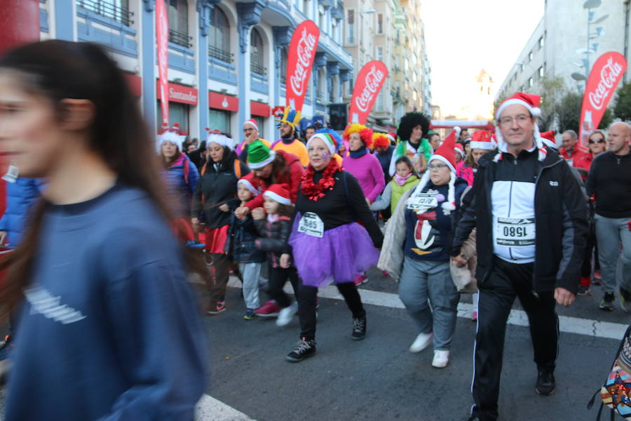 Fotos: La San Silvestre popular vuelve a llenar León de diversión