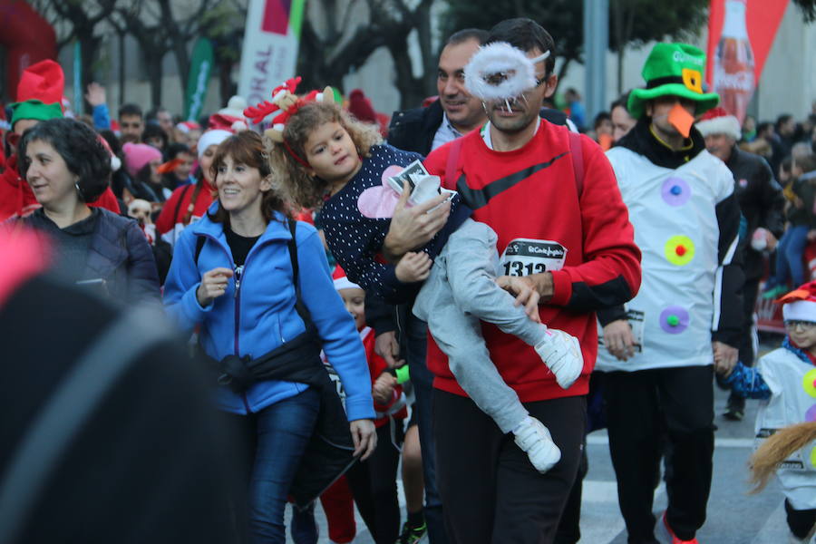 Fotos: La San Silvestre popular vuelve a llenar León de diversión