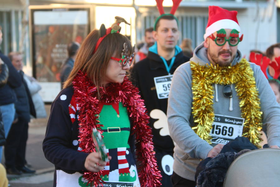 Fotos: La San Silvestre popular vuelve a llenar León de diversión