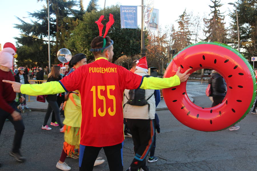 Fotos: La San Silvestre popular vuelve a llenar León de diversión