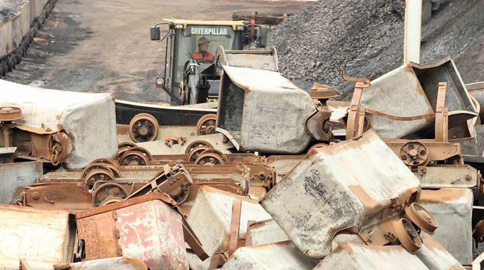Vagonetas abandonadas tras el cierre de una explotación minera.