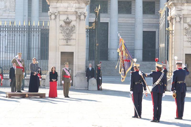 Los Reyes de España, Felipe VI y doña Letizia, presidieron la tradicional Pascua Militar junto a los ministros de Defensa y del Interior, Margarita Robles y Fernando Grande-Marlaska