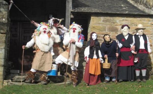 Los personajes de la mascarada de La Cuesta.