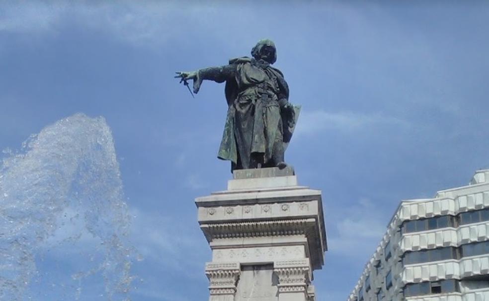 Imagen de la Plaza de Guzmán en León capital.