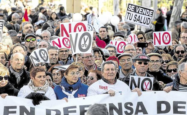 Manifestación de la marea blanca del día 20 de enero de 2018 en Valladolid. :: 