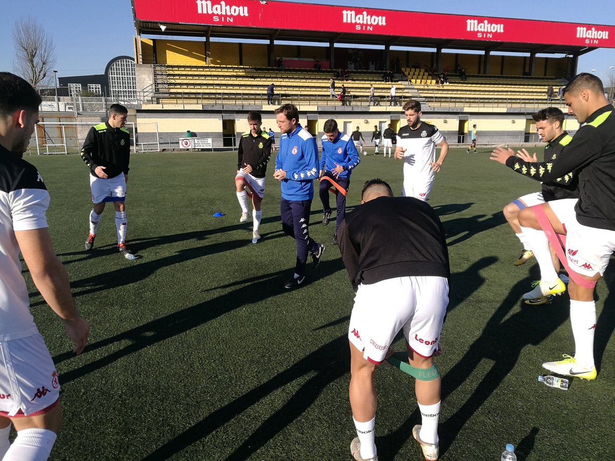 Fotos: Partido entre el Rápido de Bouzas y la Cultural