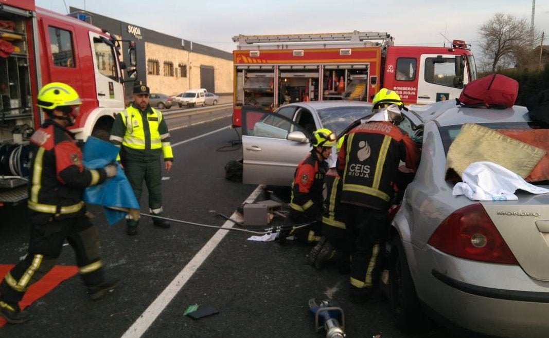 Imagen. Imágenes del accidente en La Rioja.