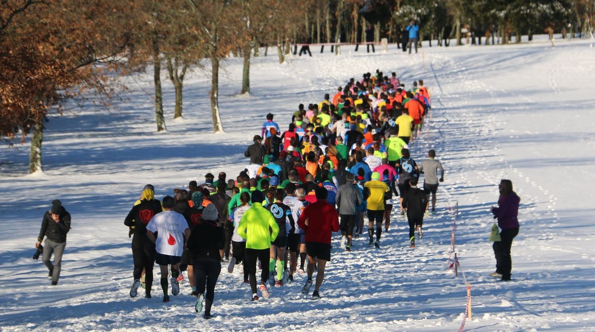 Fotos: Las imágenes del cross popular de San Miguel del Camino