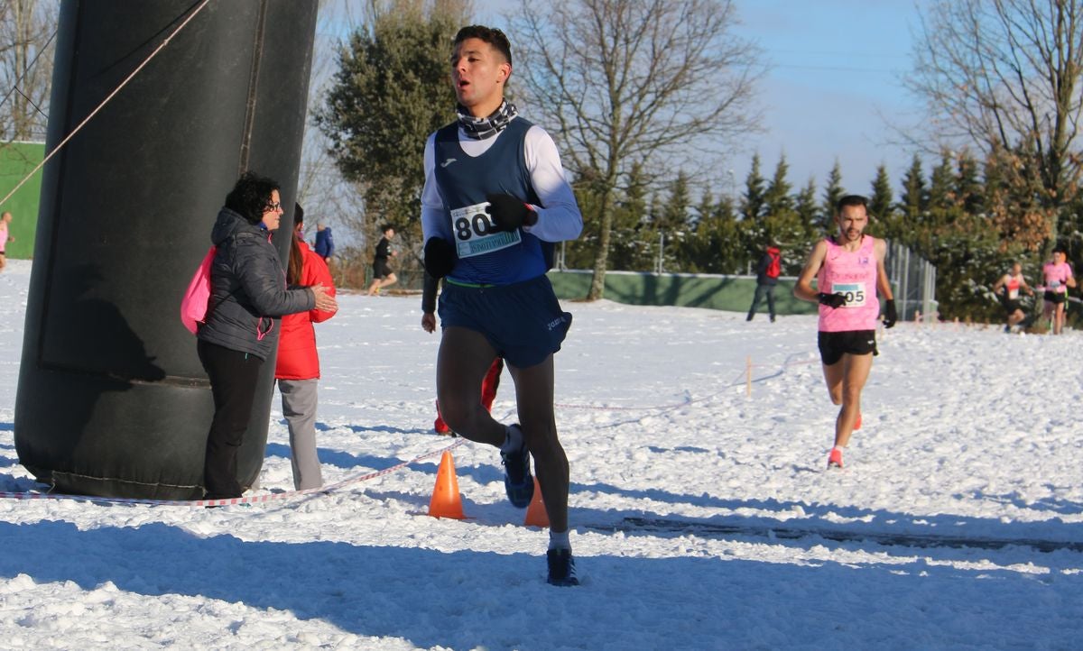 Fotos: Las imágenes del cross popular de San Miguel del Camino