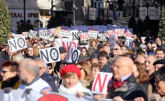 Conovatoria anterior en defensa de la sanidad. 