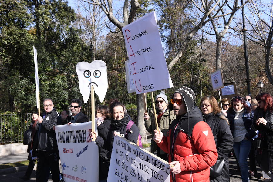 Fotos: Manifestación en Valladolid en defensa de la sanidad pública de Castilla y León