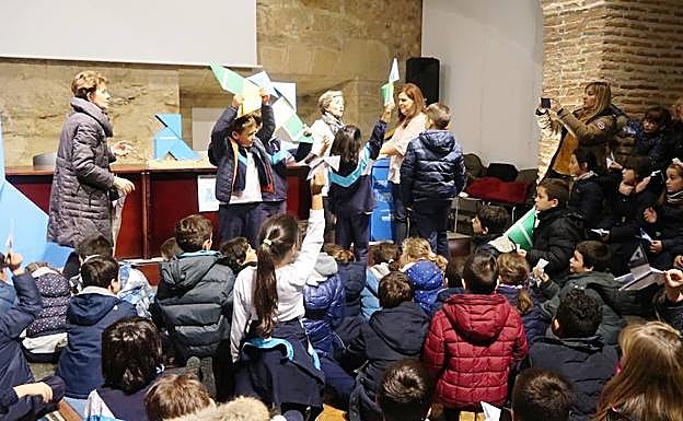 León renueva sus tres 'Pajaritas Azules' por la gestión en la recogida selectiva de papel y cartón