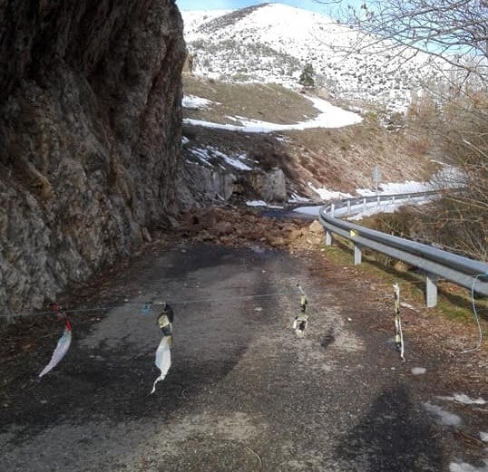 Fotos: Corte de la carretera de acceso a Millaró