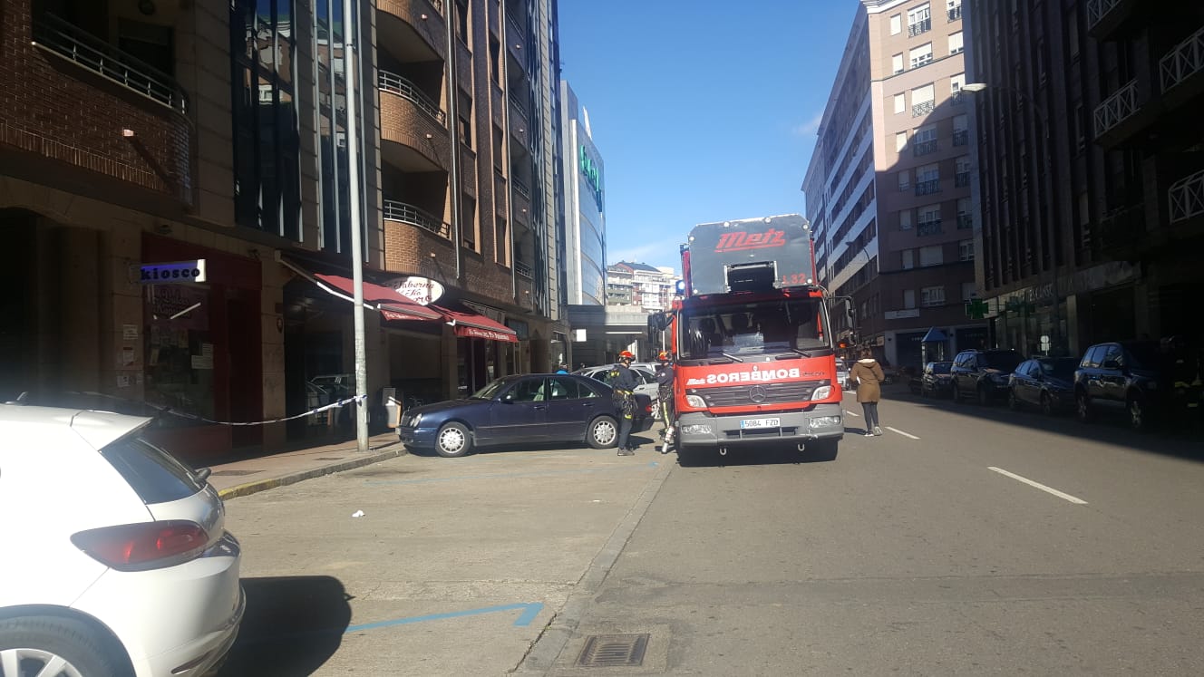 El suceso, ocurrido a las primeras horas de este lunes, no causó heridos 