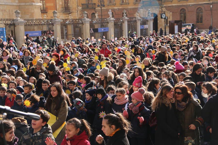 Fotos: Los estudiantes leoneses celebran el día de la Paz