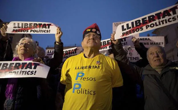 Concentración en Barcelona a favor de la puesta en libertad de los dirigentes presos.