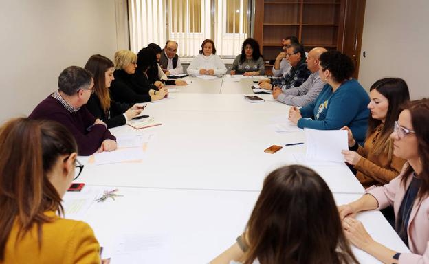 Mesa Temática del pueblo gitano del Ayuntamiento de León.