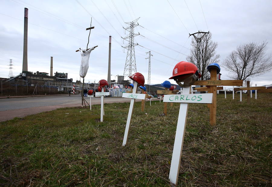 Fotos: Campamento de los trabajadores de las empresas auxiliares de la central térmica de Compostilla en Cubillos del Sil