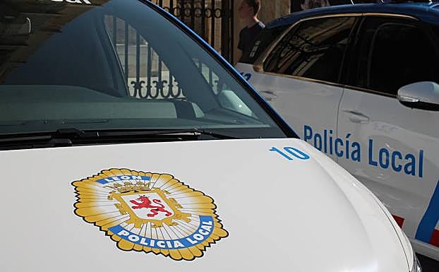 Vehículo de la Policía Local de León.