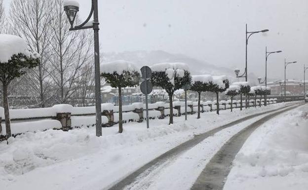 Nieve en la carretera.