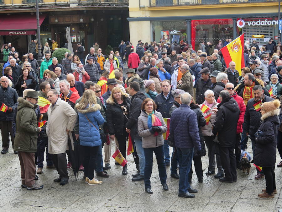 Fotos: Manifestación por la unidad de España en León