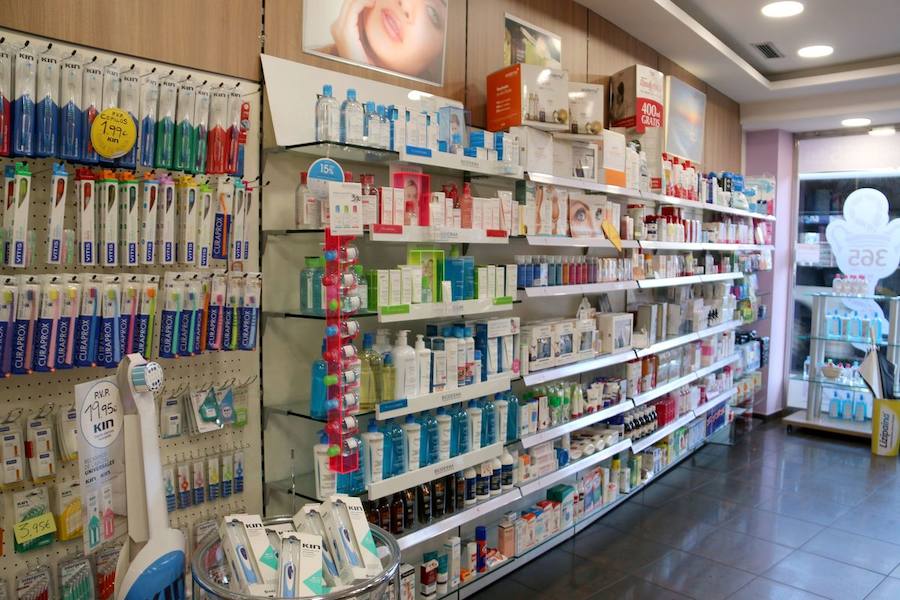 Fotos: Farmacia Fiol, abierta los 365 días del año