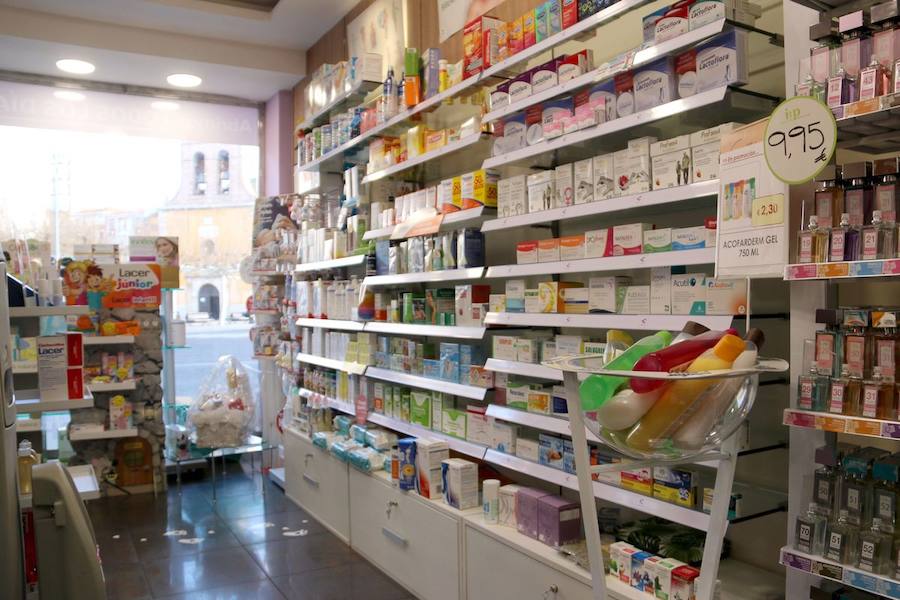 Fotos: Farmacia Fiol, abierta los 365 días del año