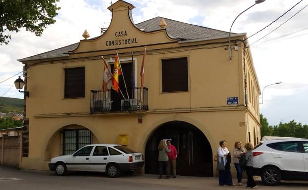 Ayuntamiento de Castropodame.