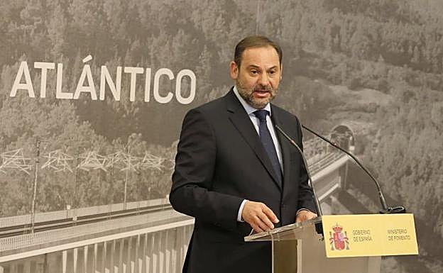 El ministro de Fomento, este miércoles, durante su intervención.