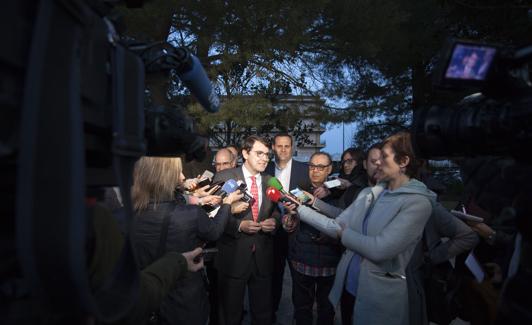 Alfonso Fernández Mañueco, durante su comparecencia de este jueves.