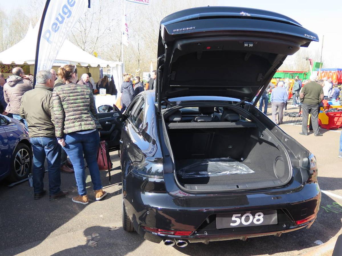 Citroën y Peugeot han sido uno de los stand más demandados y visitados de la feria coyantina gracias a la presentación de coches con el SUV o el 508