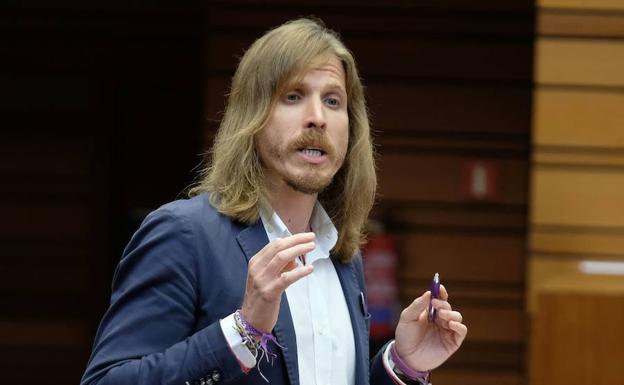 Pablo Fernández interviene en la Cortes, durante un pleno. 