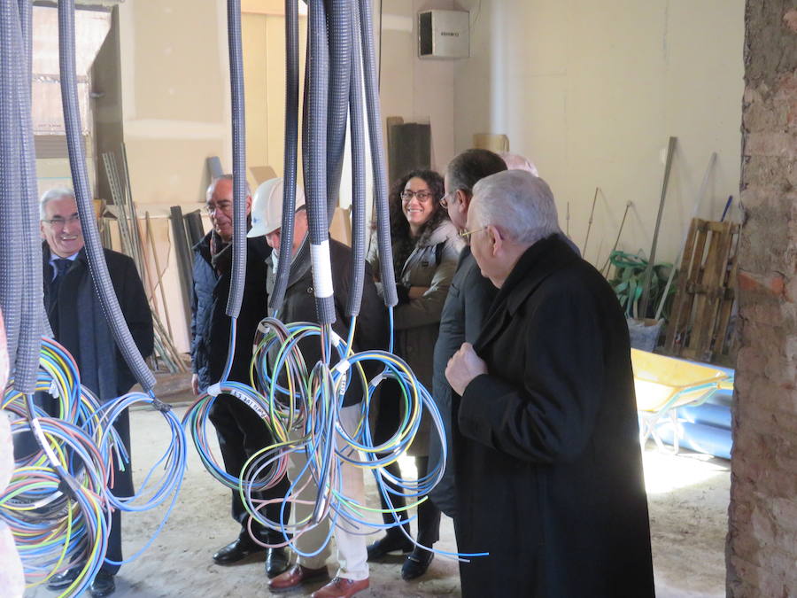 Fotos: Visita a las obras del Museo de la Semana Santa de León