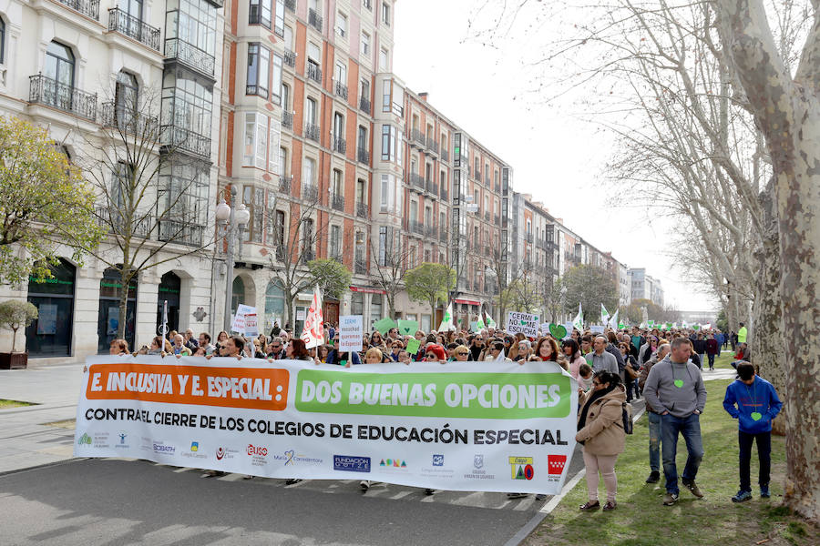 Fotos: Manifestación &#039;No al cierre de colegios de educación especial&#039;