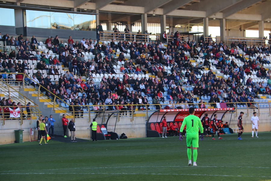 El equipo leonés se deshace con facilidad del Unión Adarve gracias a los goles de Saúl, Aridane y Yeray | Los hombres de Aira logran completar uno de sus mejores partidos y dejan la portería a cero, dando una alegría completa a su afición