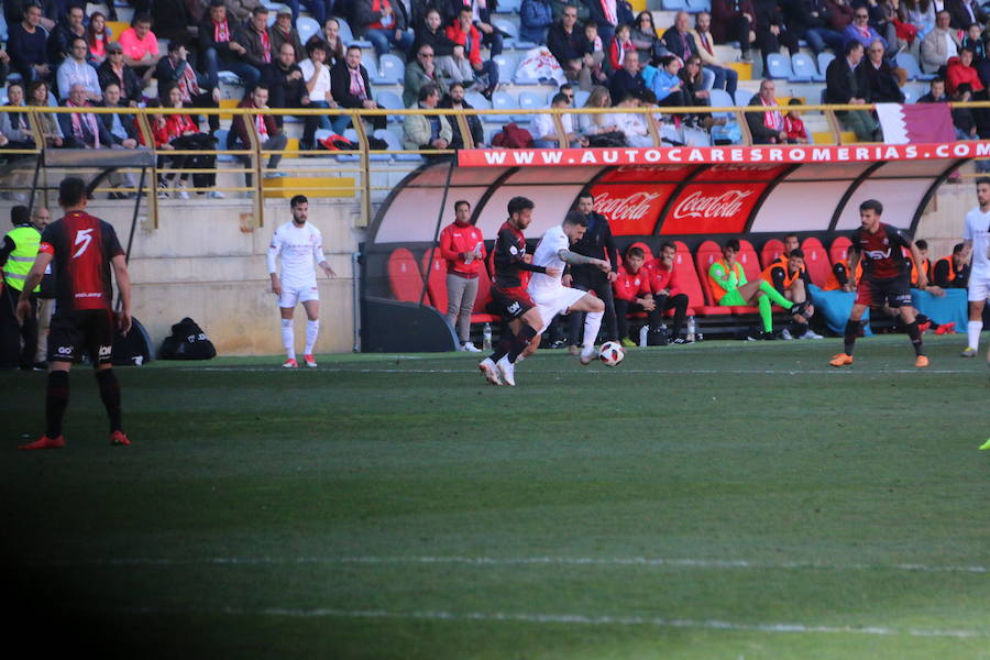 El equipo leonés se deshace con facilidad del Unión Adarve gracias a los goles de Saúl, Aridane y Yeray | Los hombres de Aira logran completar uno de sus mejores partidos y dejan la portería a cero, dando una alegría completa a su afición