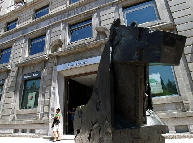 La sede de Liberbank, en la plaza de la Escandalera, en Oviedo. 