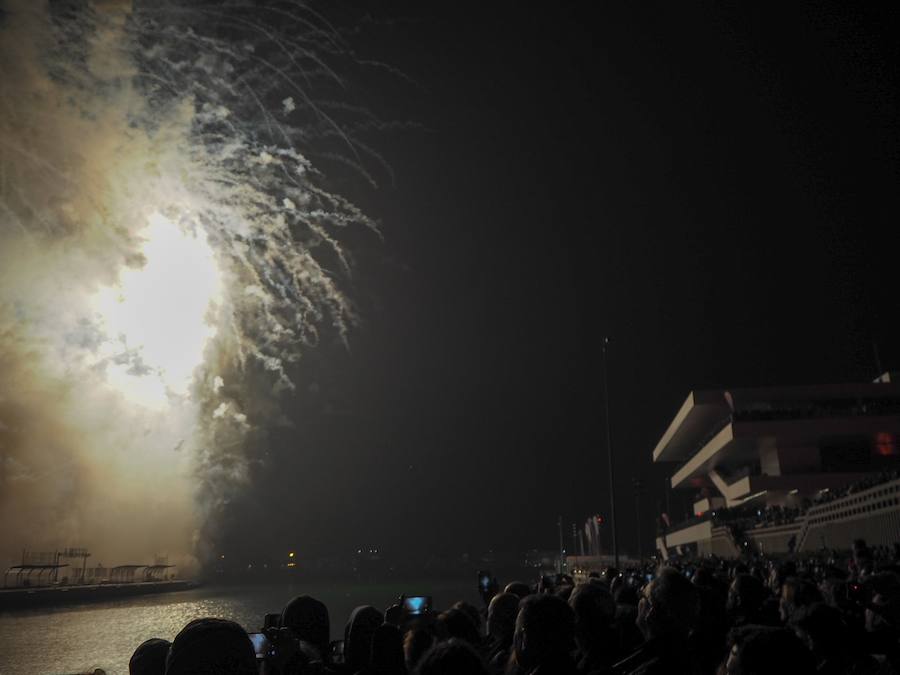 Fotos: La mascletá más alta de la historia de las Fallas