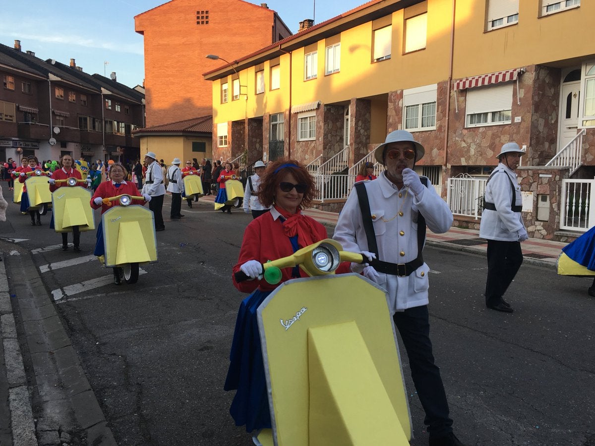 La comitiva partirá a las 18 horas del entorno de la Casa de Cultura de Pinilla para finalizar el recorrido en el parque de la Era de Trobajo del Camino, donde habrá reparto de chocolate y orejas de Carnaval en una fiesta amenizada por una discoteca móvil