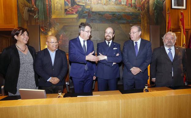 Acto de toma de posesión del nuevo presidente de la Casa de León en Madrid. 