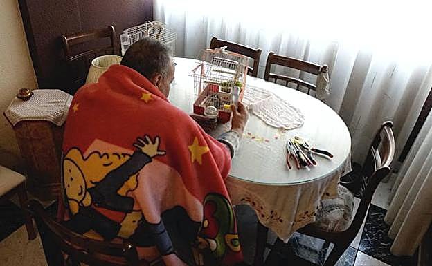 Ayuda de Cruz Roja para el pago de facturas de suministros. 