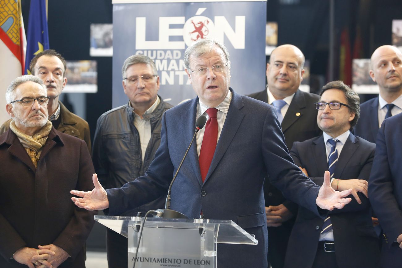 León promociona su Semana Santa en 70 estaciones de metro de Madrid y otras nueve ciudades durante un mes